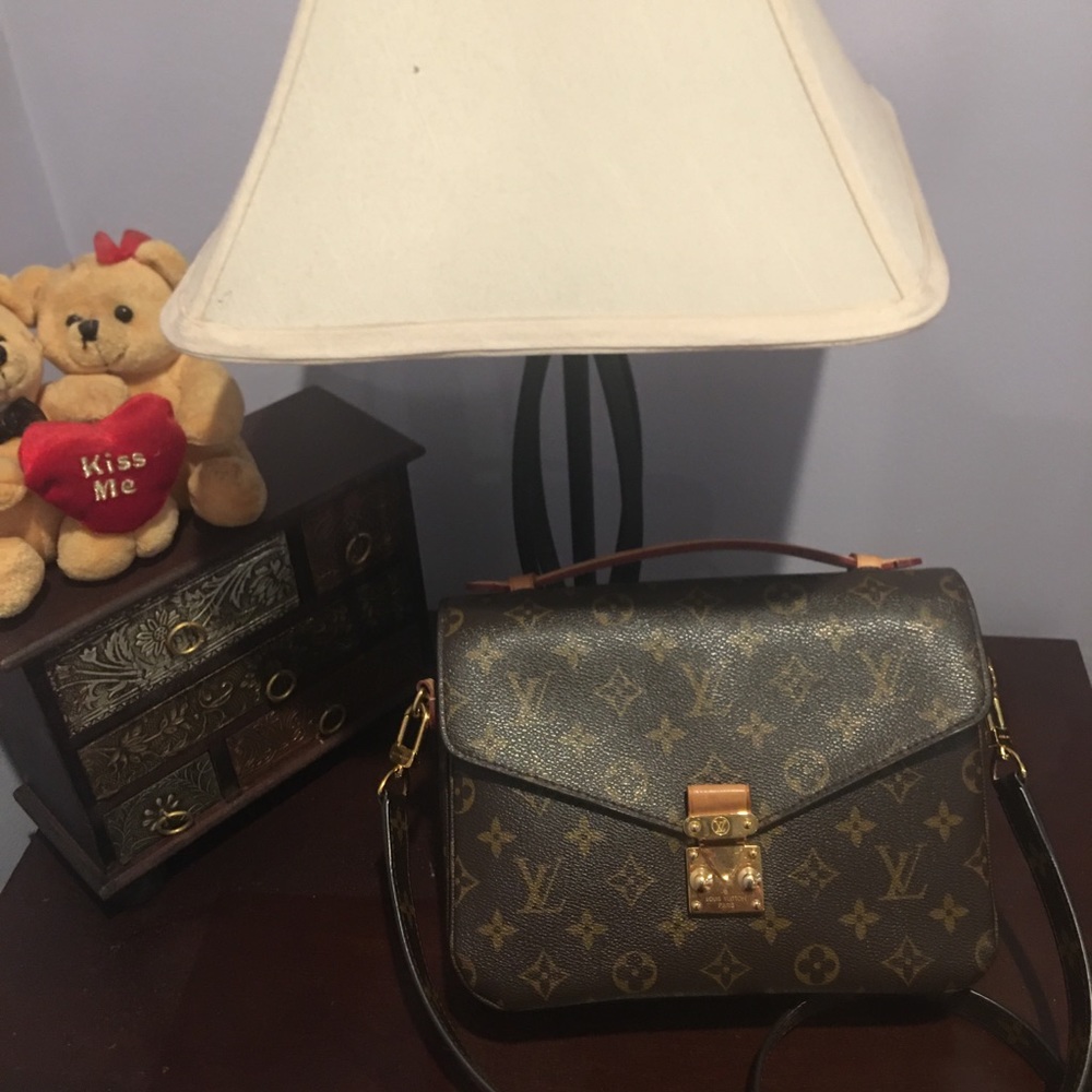 ❌❌SOLD❌❌Authentic LOuis Vuitton Pochette Métis🌹 - Picture 4 of 15
